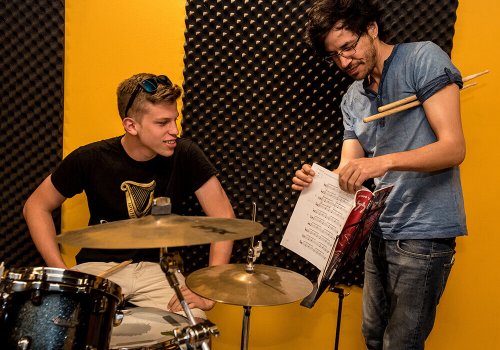 drum-teacher drum-teacher